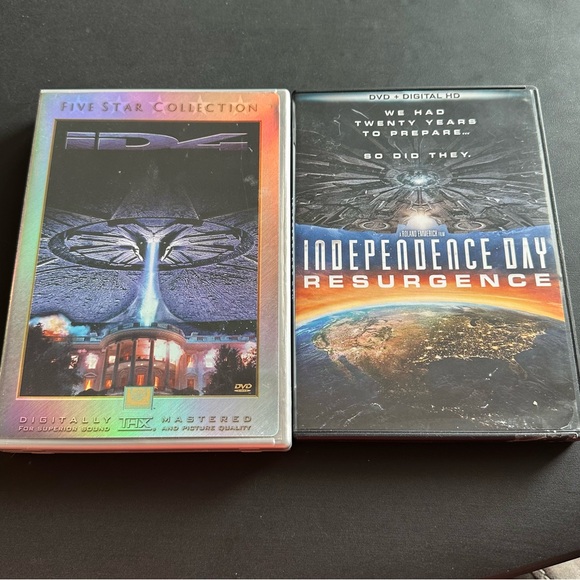 20th Century Studios Other - Independence Day Movie Set